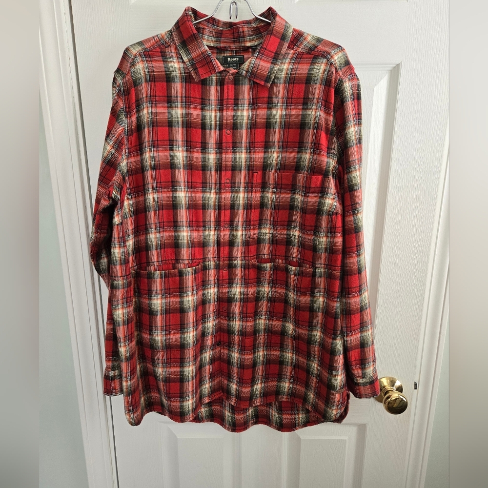Roots Red and Black Plaid Womens Shirt XL